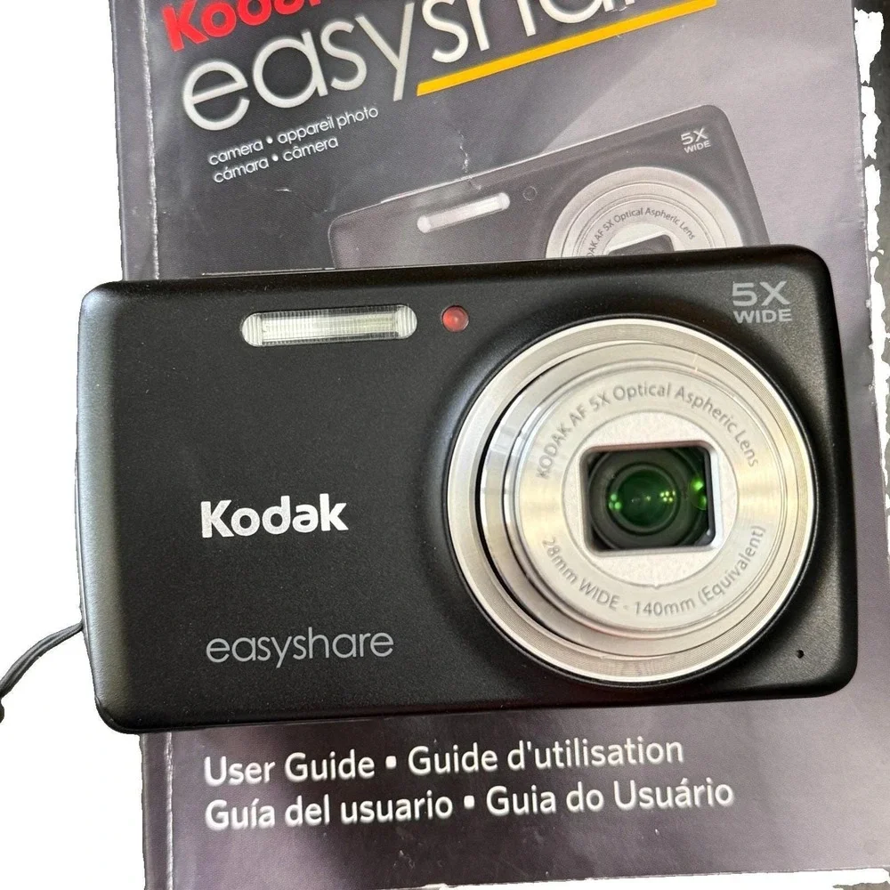Kodak EasyShare MD55 14MP Digital Camera 5X Zoom Bundle Tested w/ Case & Charger